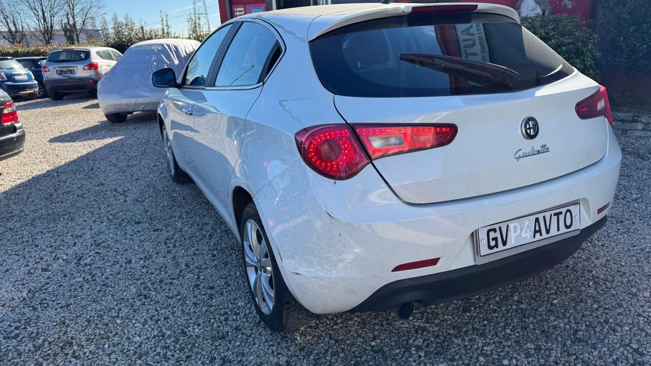 Alfa Romeo Giulietta 1.6 JTDm-2 105 CV Distinctive