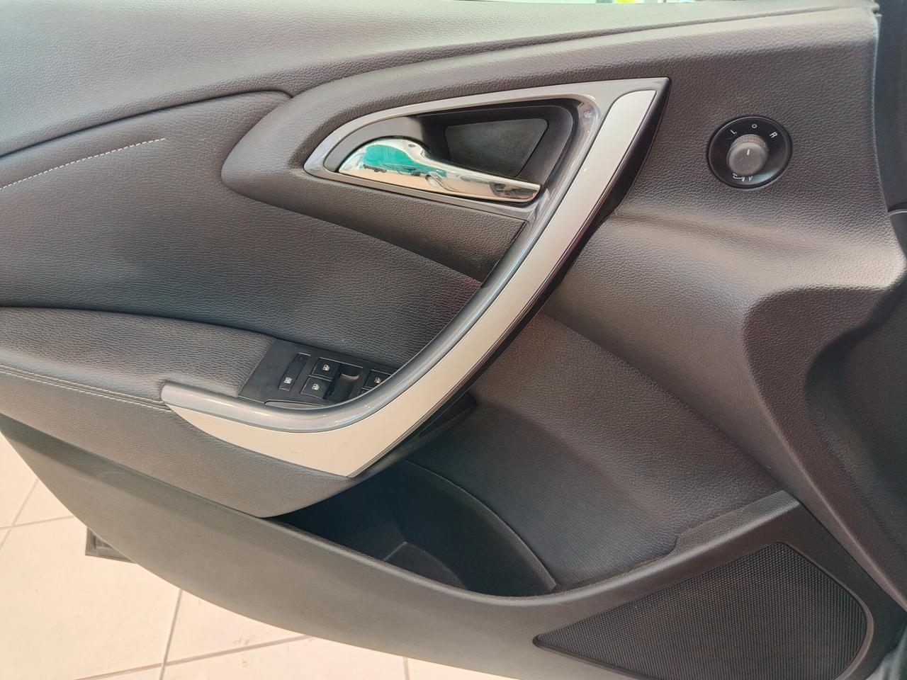 Opel Astra 1.4 Turbo 140CV 5 porte Cosmo