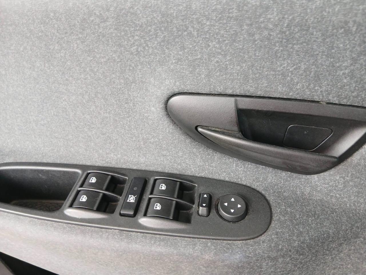Lancia Ypsilon 1.0 FireFly 5 porte S&S Hybrid Alberta Ferretti