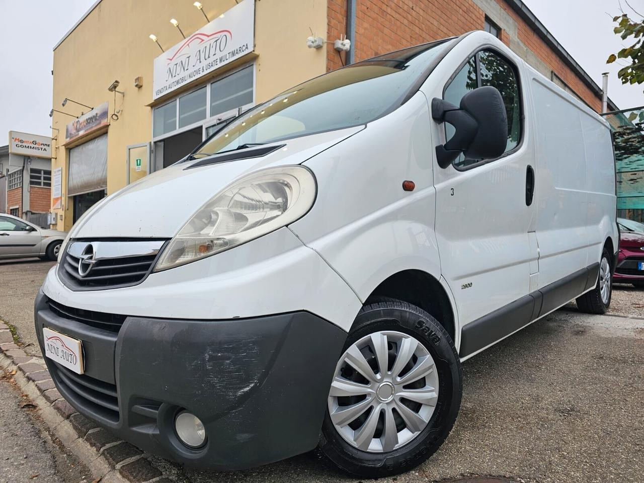 Opel Vivaro 2.0 CDTI 120cv Passo Lungo Furgonato