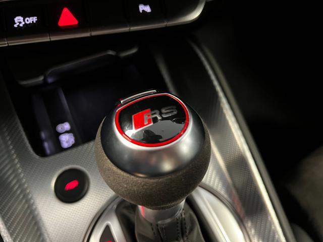 AUDI TT RS Coupé 2.5 TFSI quattro S tronic / SEDILI A GUSCIO