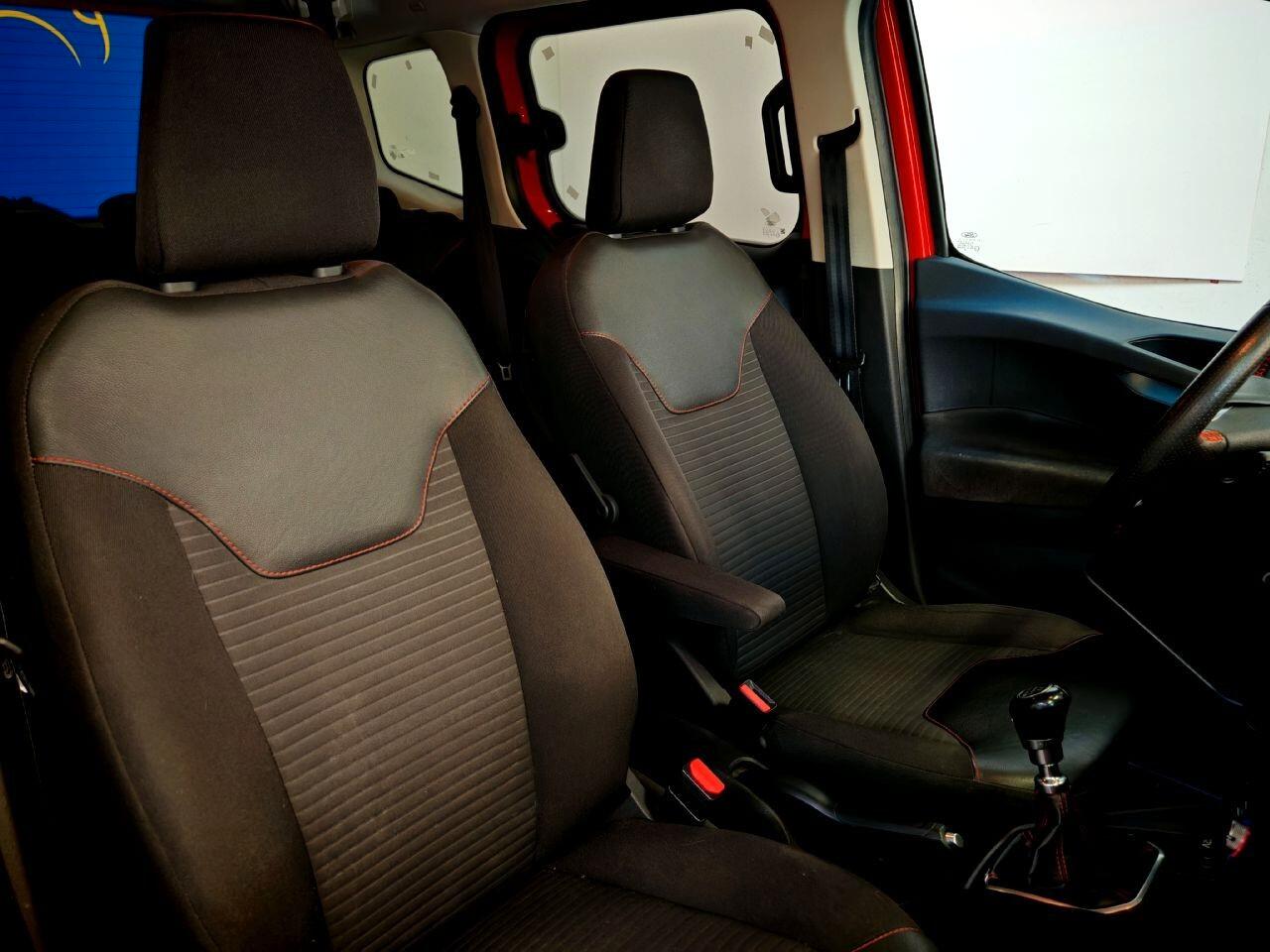 Ford Tourneo Courier 1.0 Sport EcoBoost