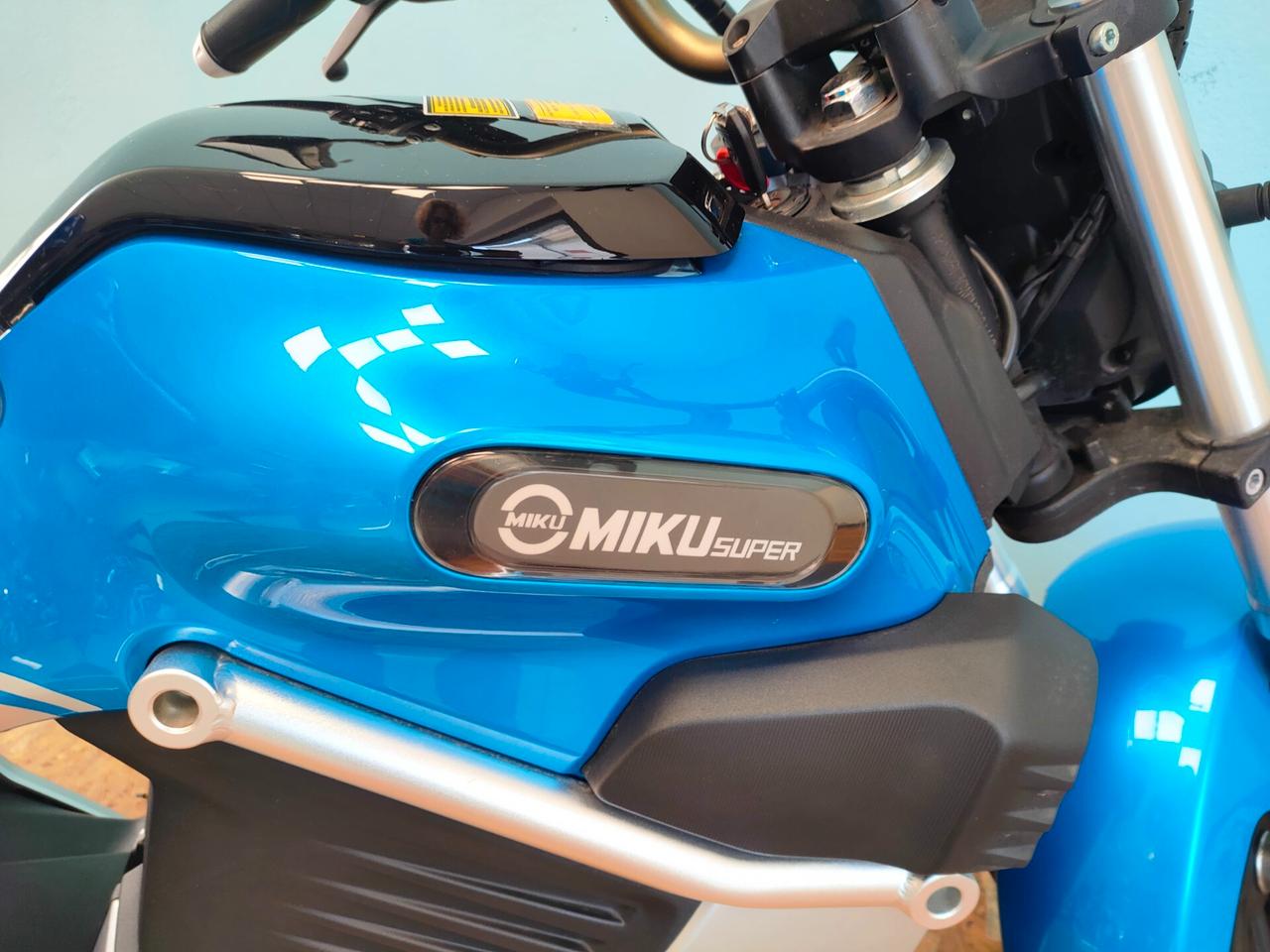 Sunra Miku Super iconico e performante