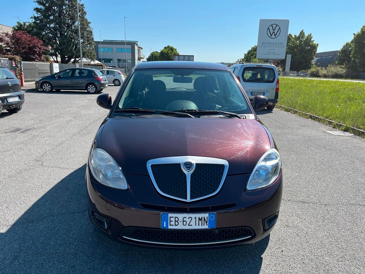 Lancia Ypsilon 1.3 MJT 75 CV Argento