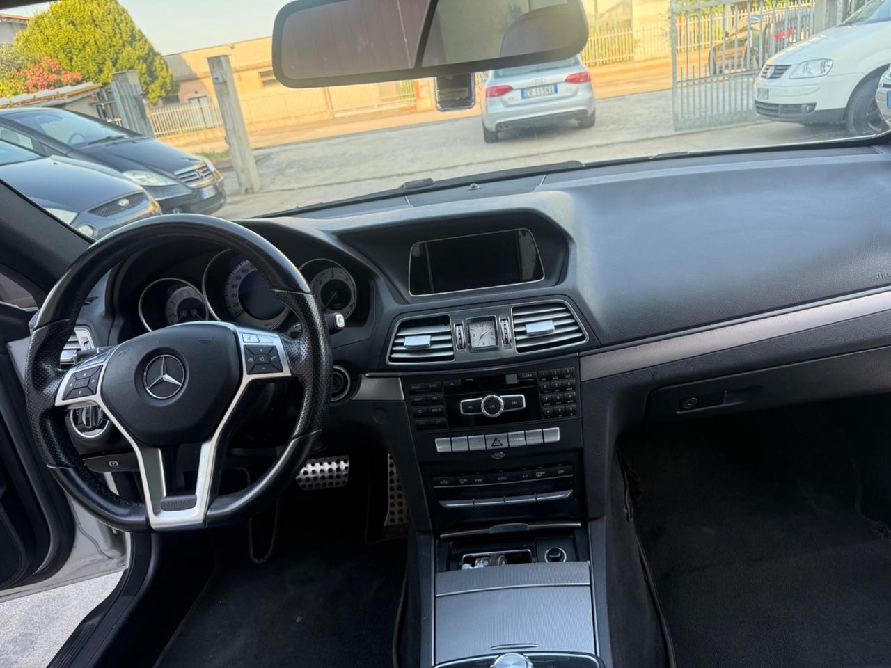 Mercedes-benz E 220 Coupé BlueTEC Premium