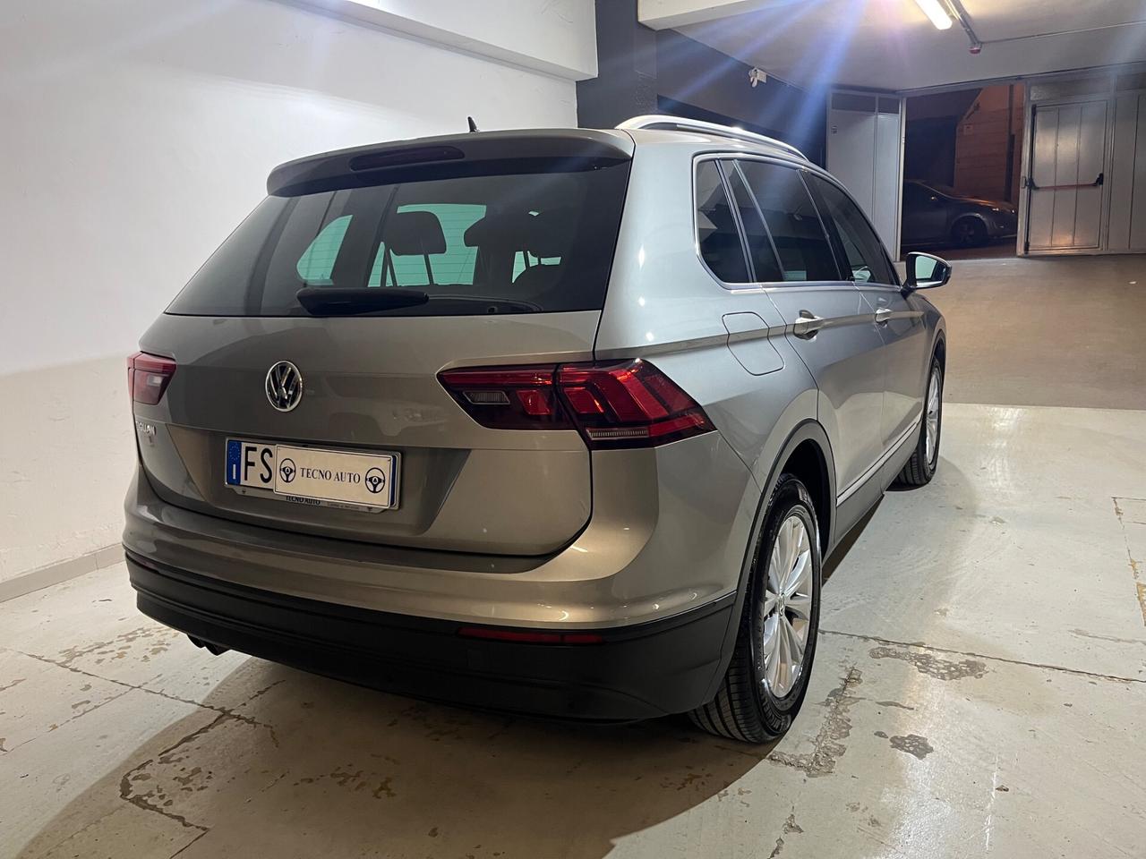 Volkswagen Tiguan 1.6 TDI SCR Sport BlueMotion Technology