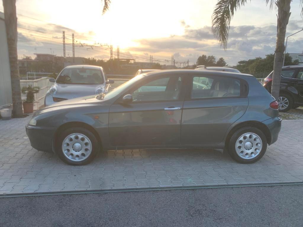 Alfa Romeo 147 1.9 JTD (115 CV) cat 5p. Distinctive