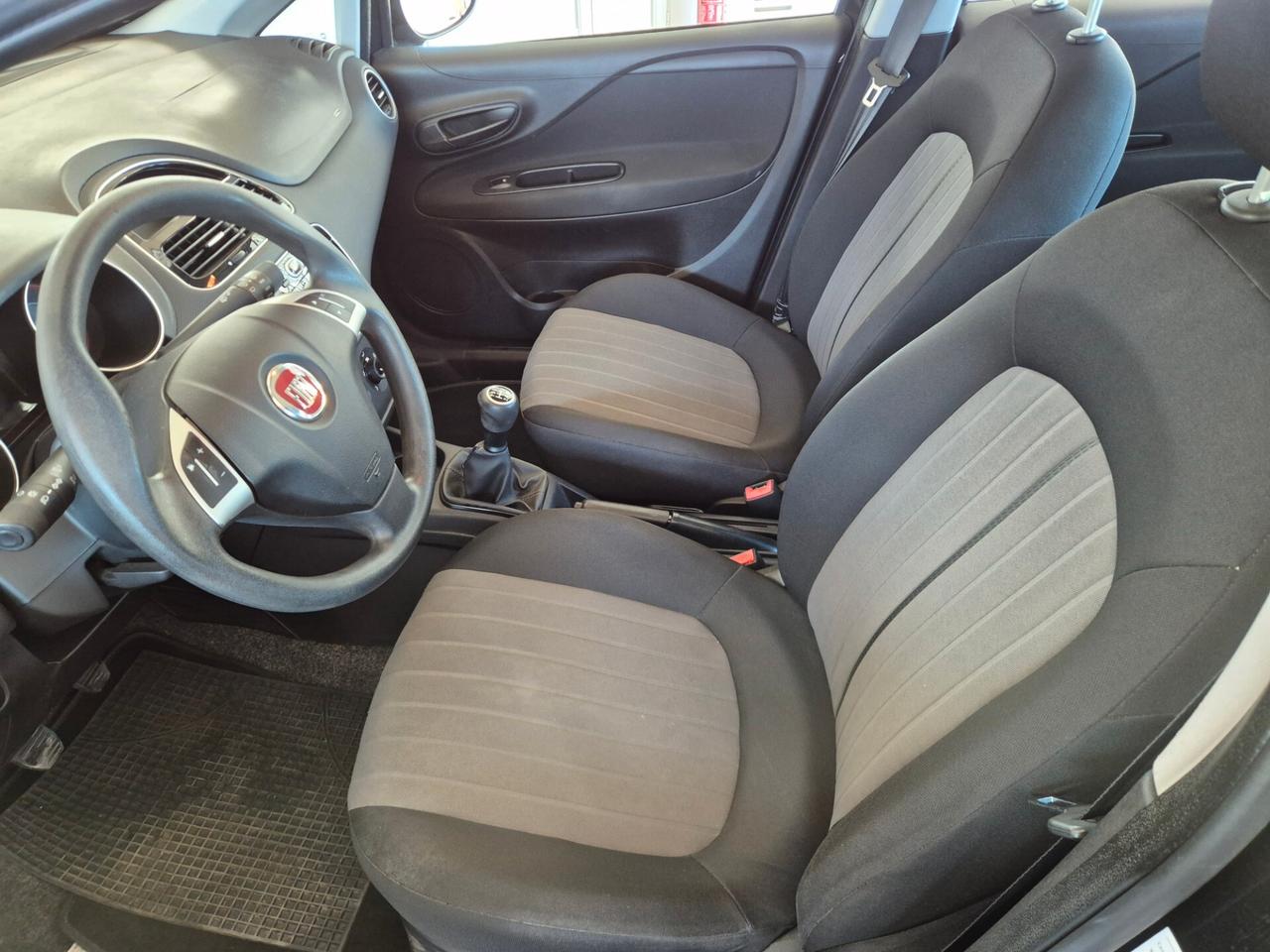 Fiat Punto 1.3 MJT II S&S 95 CV 5 porte Street