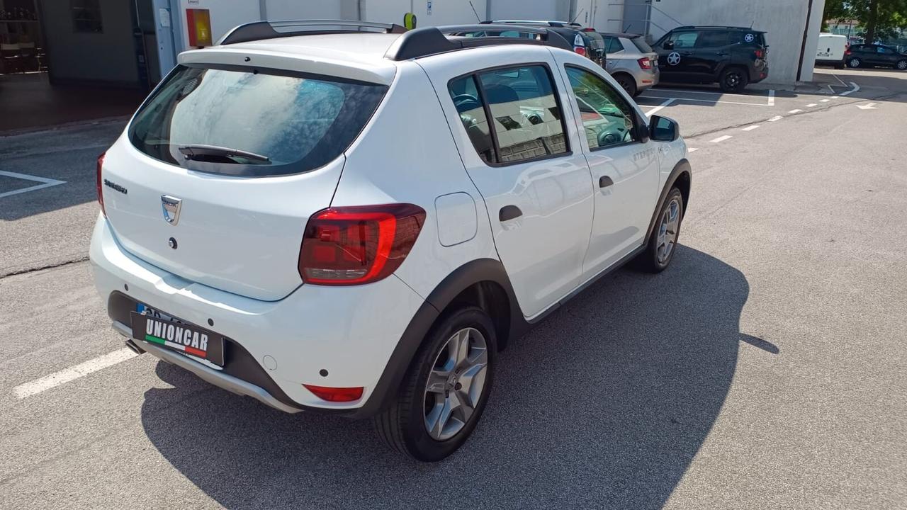 Dacia Sandero Stepway 1.0 TCe 100 CV ECO-G Comfort