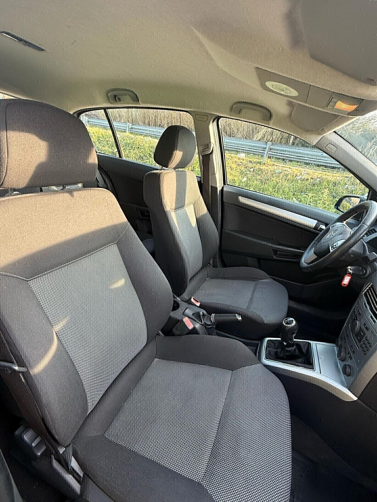 Opel Astra 1.4 16V GPL-TECH 5 porte Enjoy