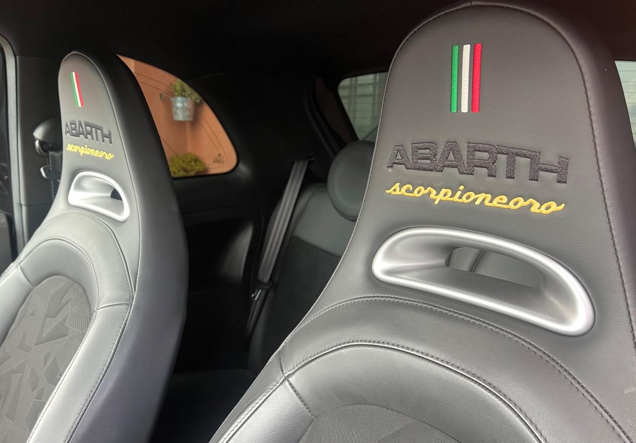 Abarth 595 1.4 T-Jet 165 CV Scorpioneoro-km65000-