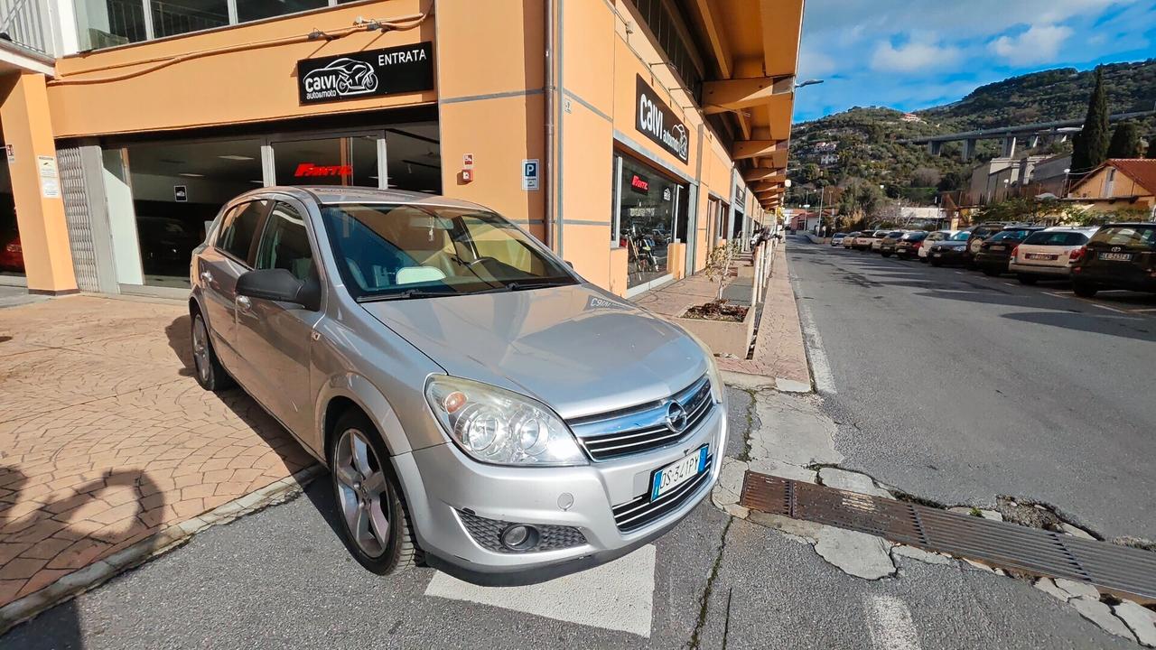 Opel Astra 1.7 CDTI 110CV 5 porte Cosmo