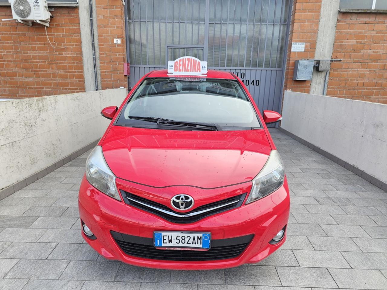 Toyota Yaris 1.0 5 porte Lounge