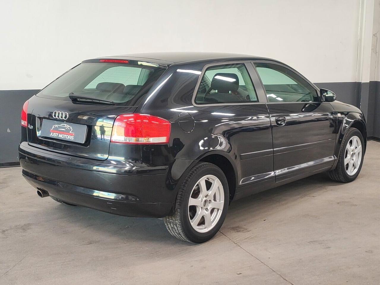 Audi A3 1.6 16V FSI Ambition