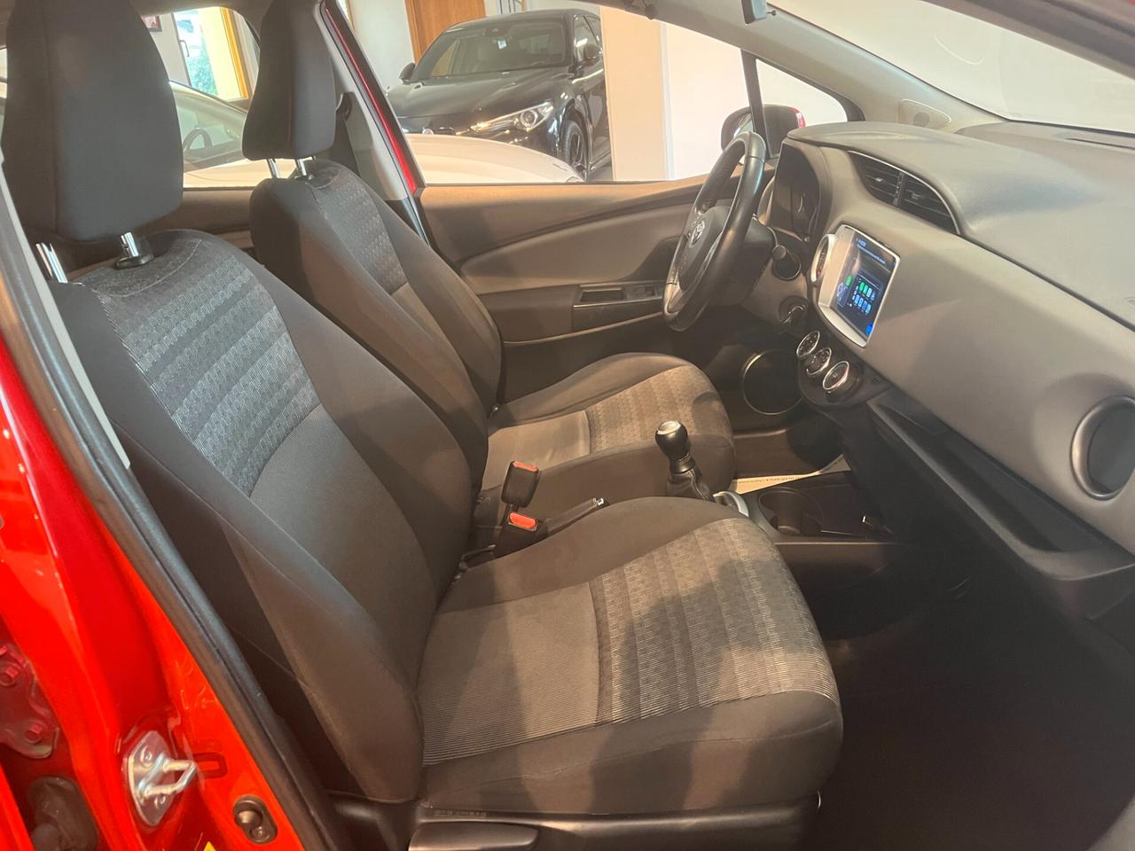 Toyota Yaris 1.0 5 porte Lounge