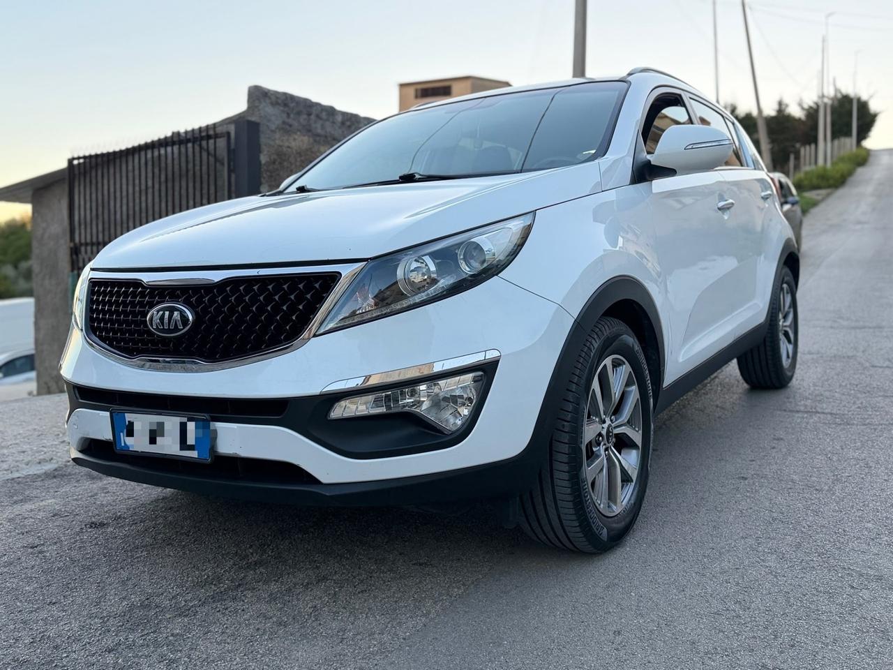 Kia Sportage 1.7 CRDI VGT 2WD high tech