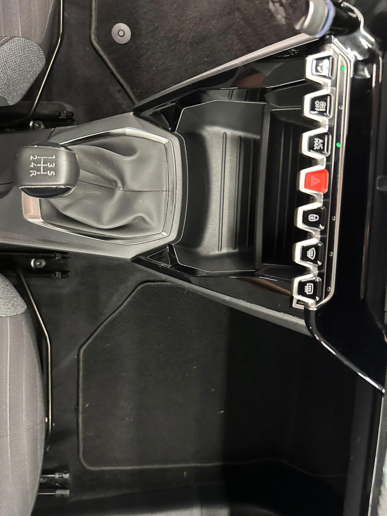 Peugeot 208 75CV-NEOPATENTANTI-KM CERTIFICATI