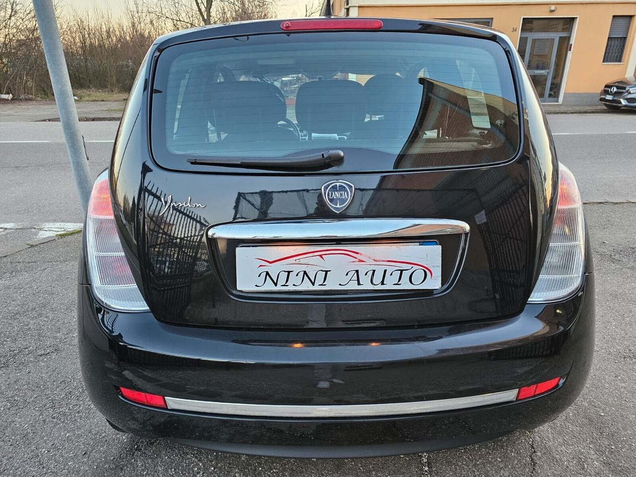Lancia Ypsilon 1.2 60cv Argento*Clima*5Posti*Neopatentati*