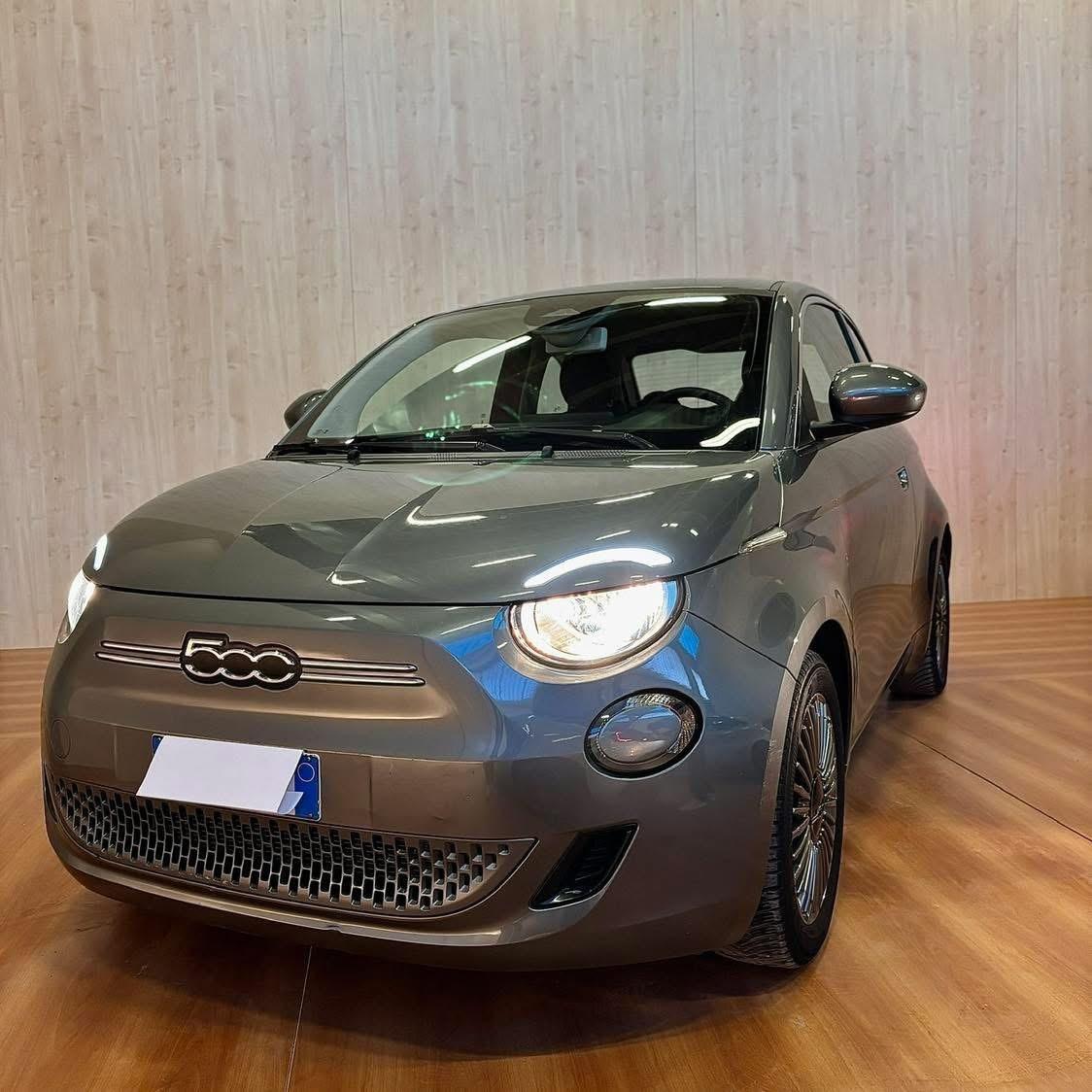 Fiat 500 500e Berlina 42 kWh Icon
