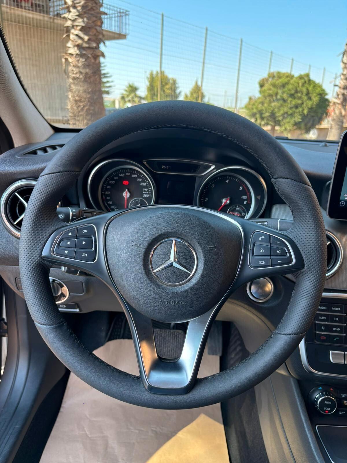 Mercedes-benz GLA 200 GLA 200 d Automatic Sport
