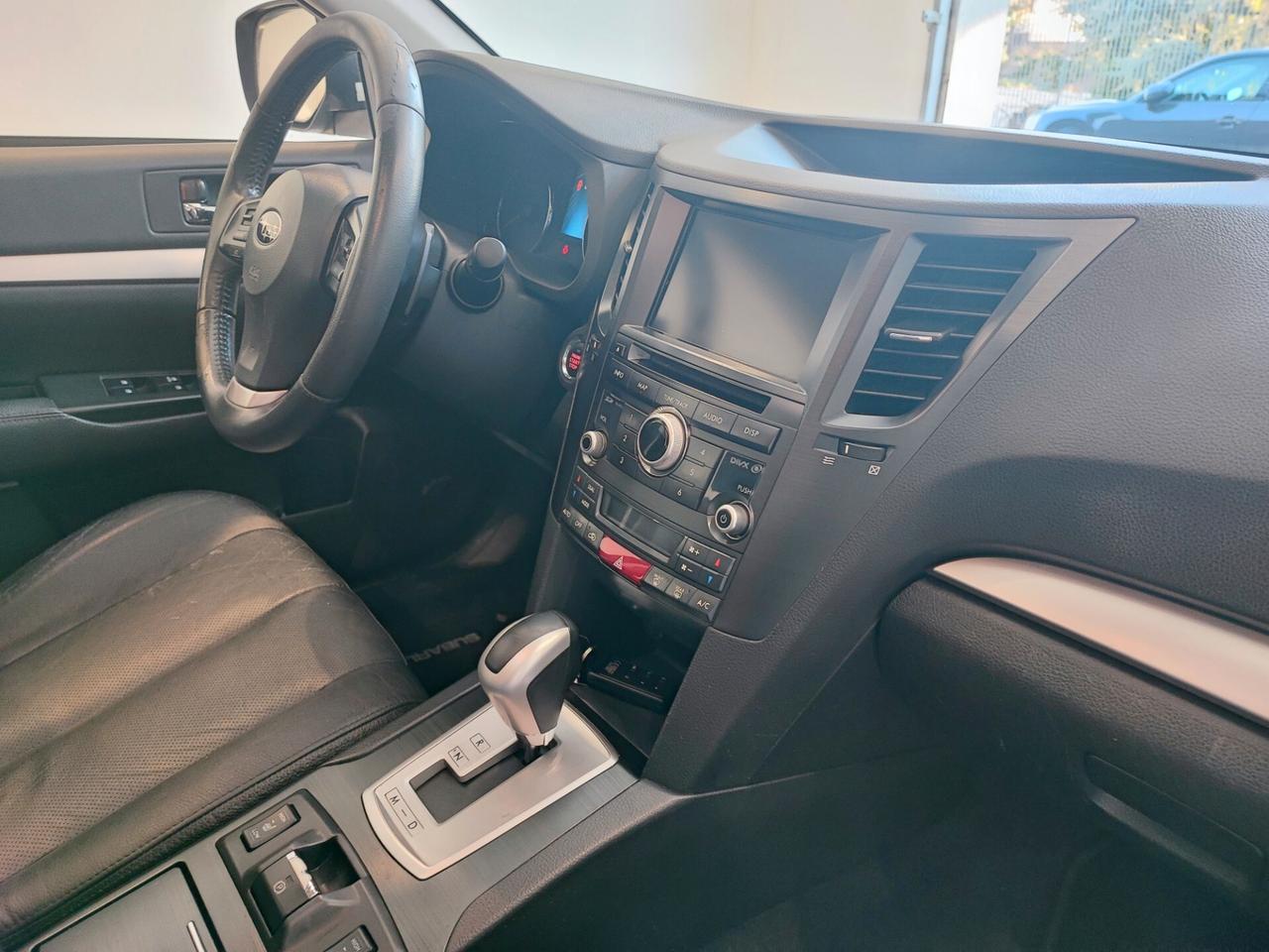 Subaru OUTBACK 2.0D Lineartronic Exclusive