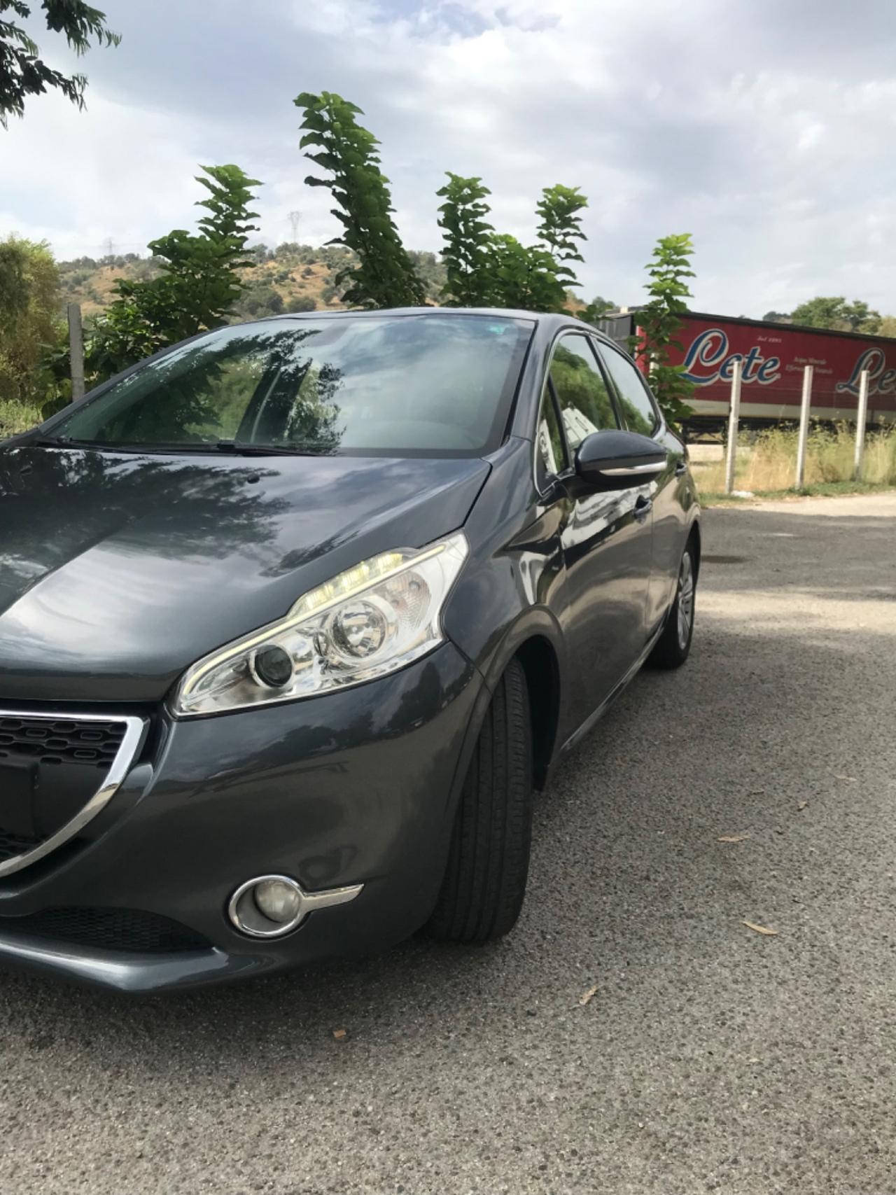 Peugeot 208 1.6 e-HDi 92 CV Stop&Start 5 porte Active