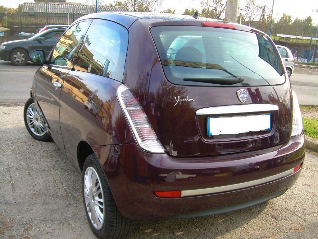 Lancia Ypsilon 1.2 Argento*Solo km 116000*Unipro'
