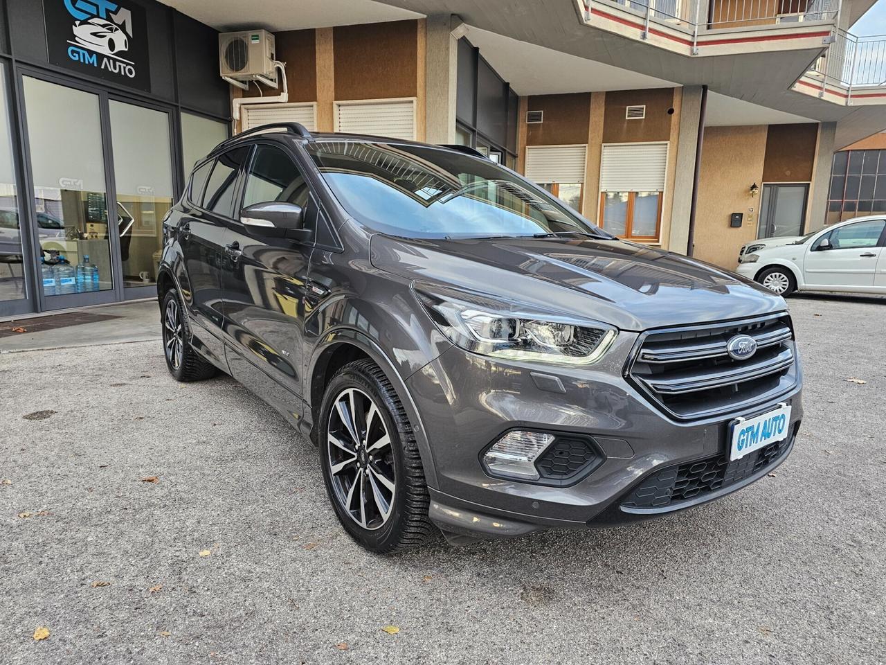 Ford Kuga 2.0 TDCI 150 CV 4WD ST-Line