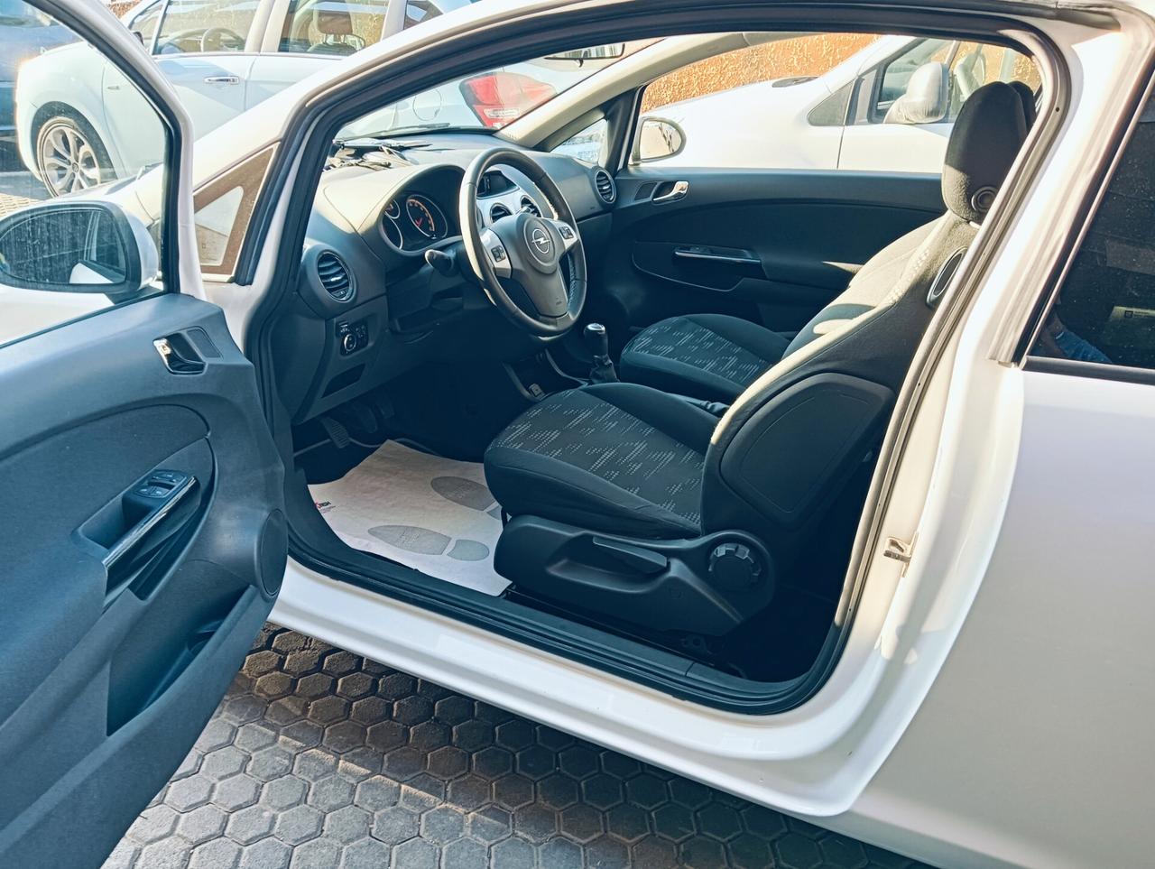 Opel Corsa 1.2 85CV 3 porte GPL-TECH Club