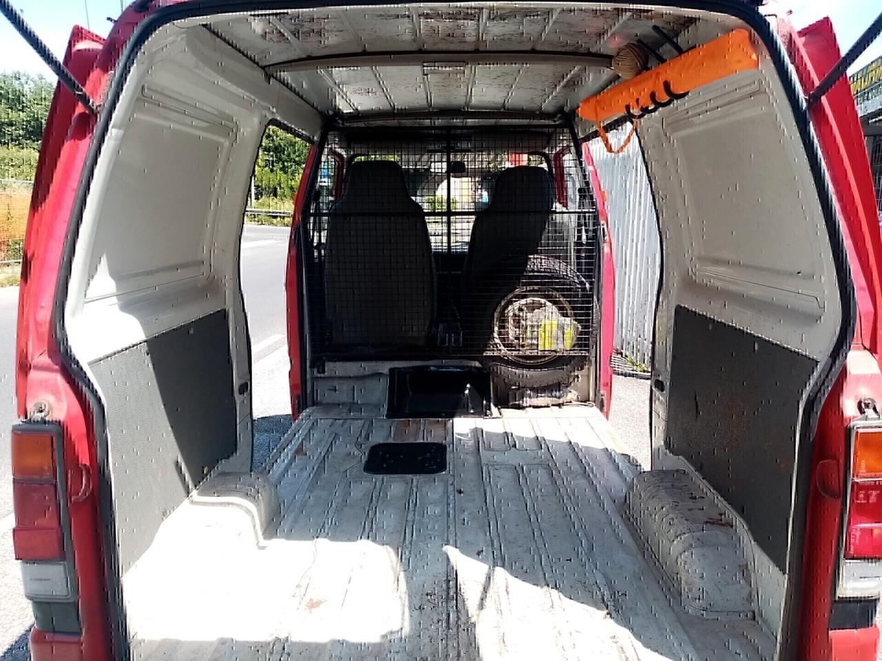 BEDFORD RASCAL 970 FURGONE