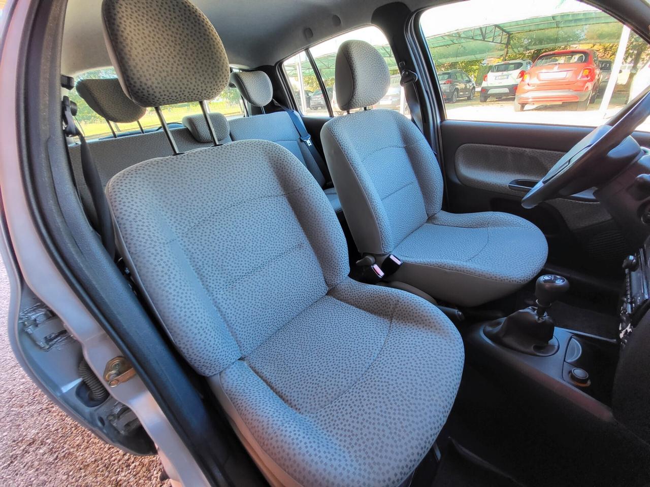 Renault Clio Storia 1.2 5 porte