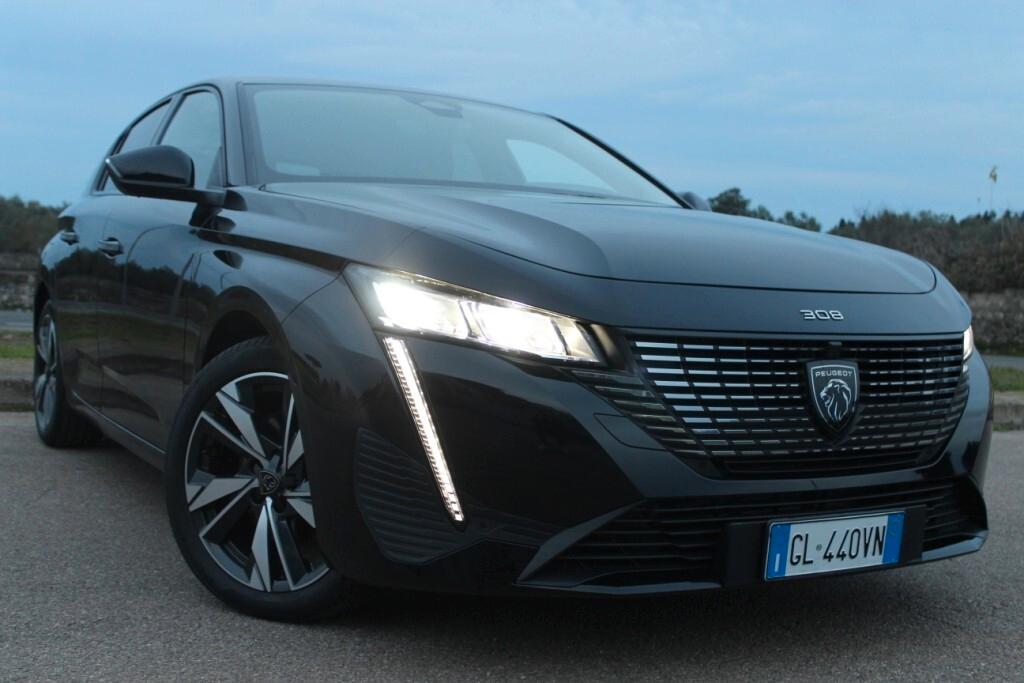 Peugeot 308 berlina EAT8 *LUCI AMBIENTE *PELLE