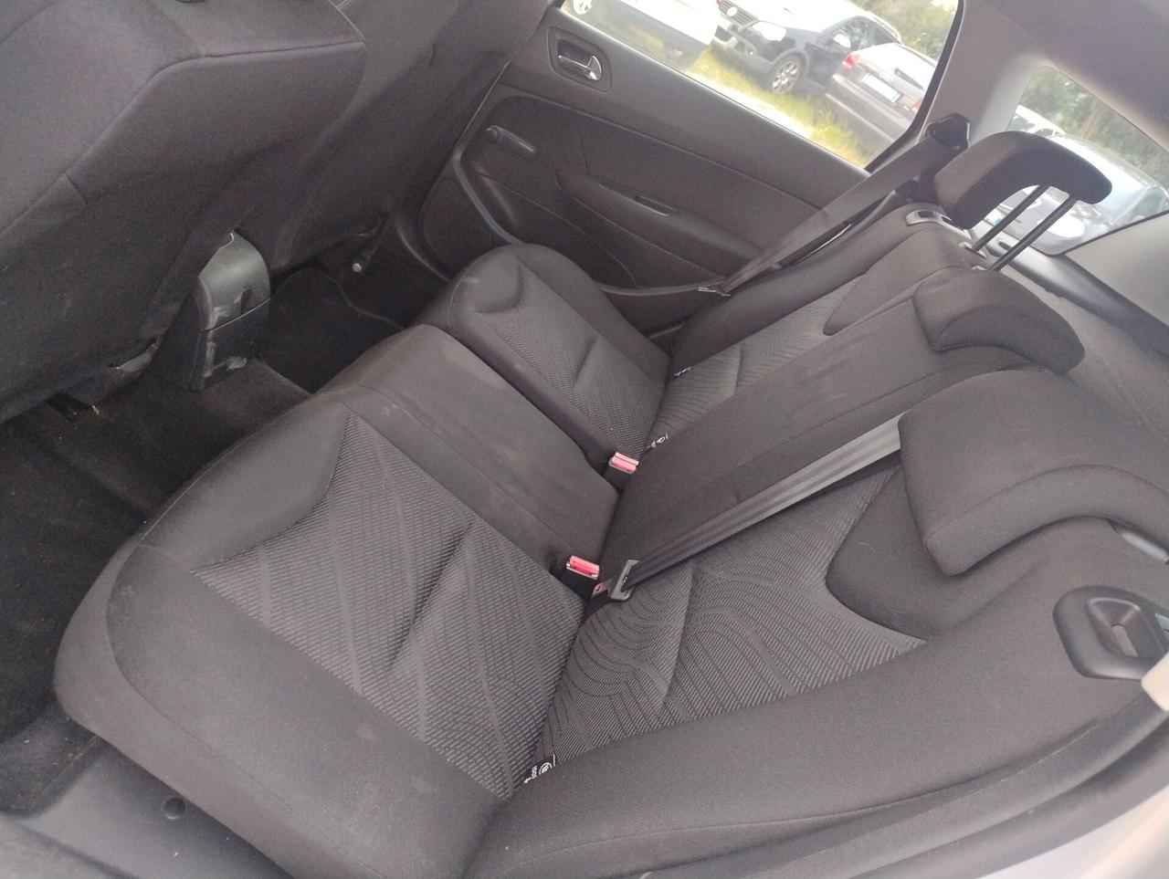 Peugeot 308 1.6 HDi 110CV SW Premium