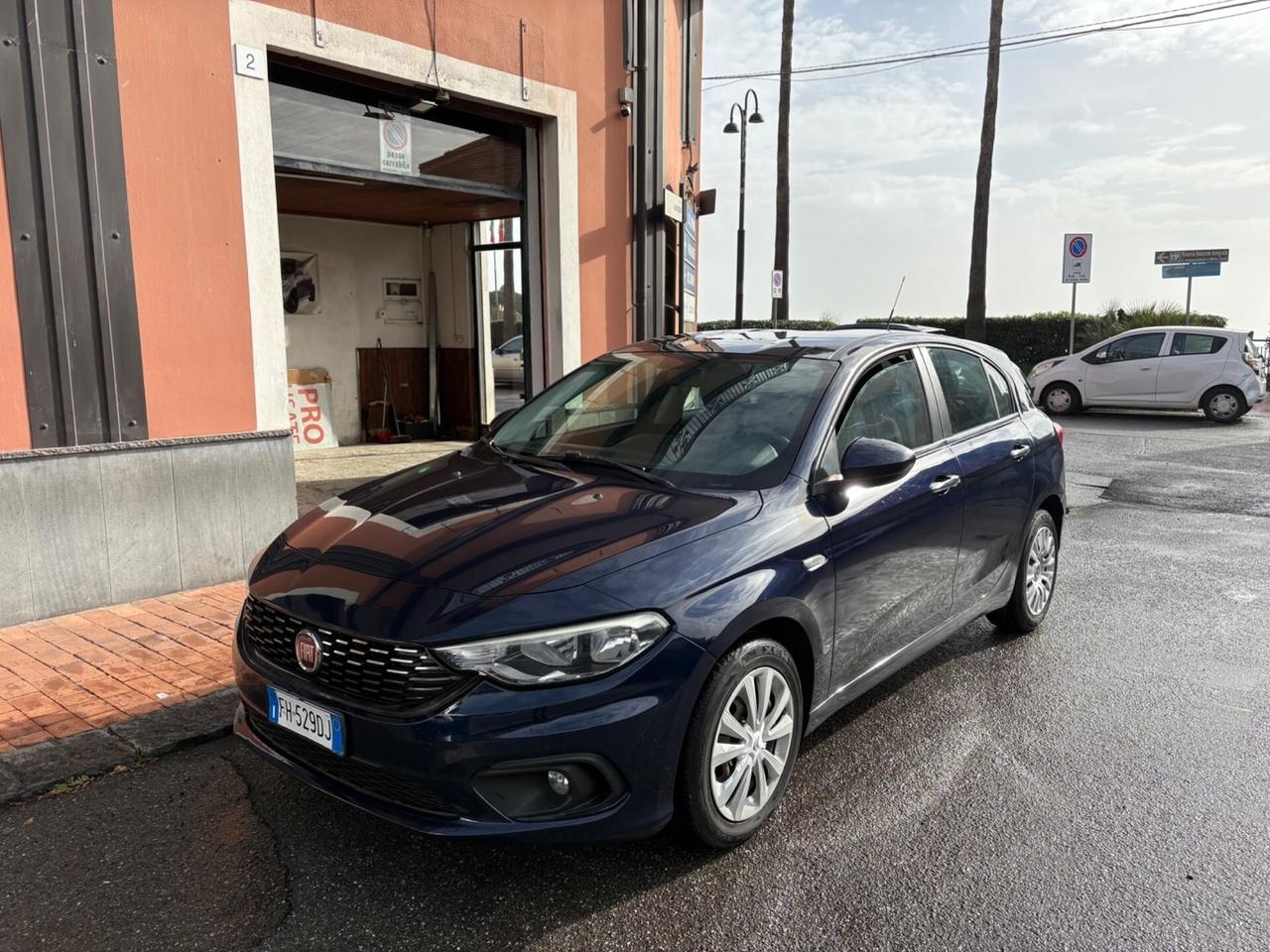 Fiat Tipo 1.4 5 porte Lounge 95cv 2017