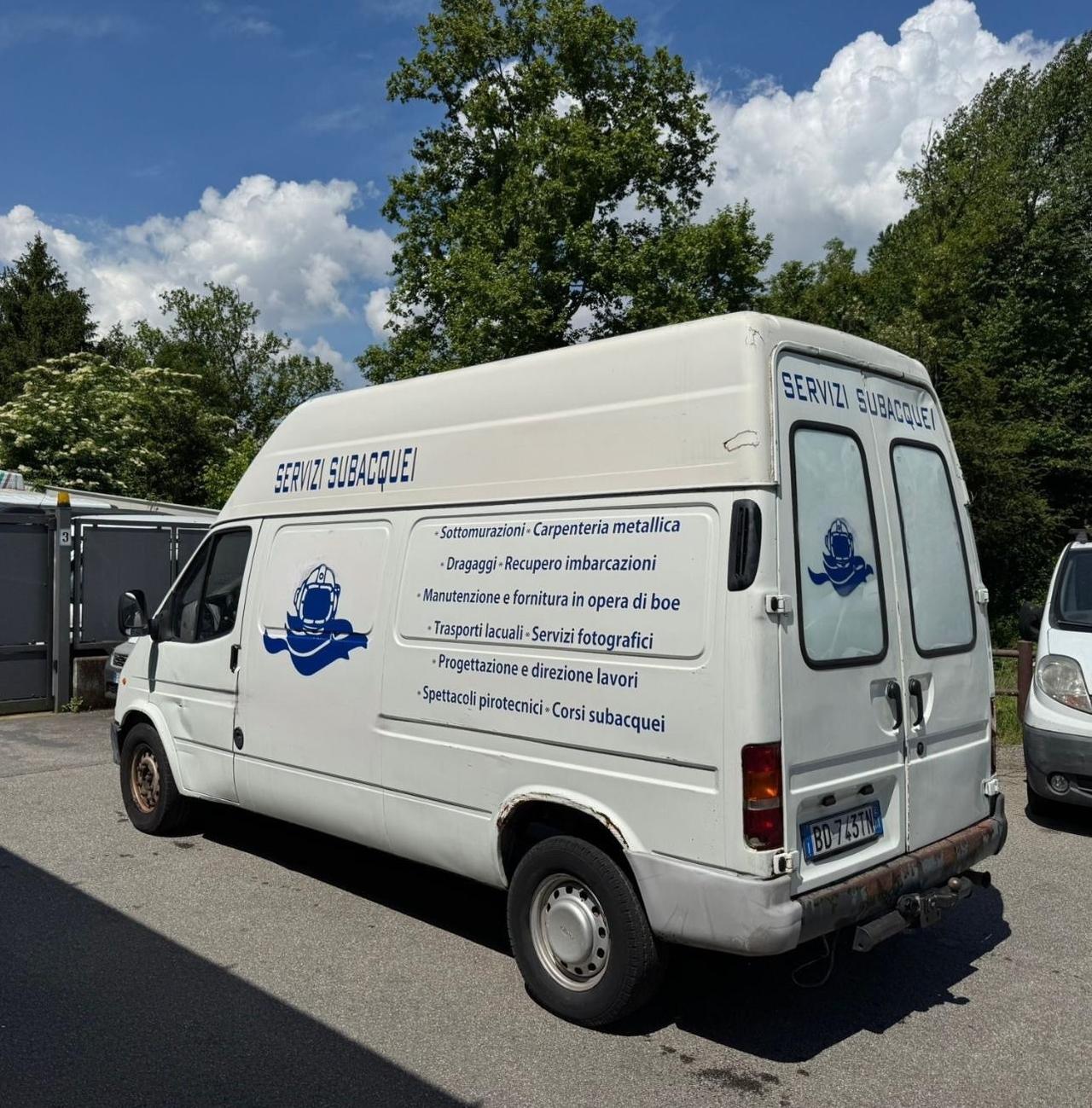 FURGONE FORD TRANSIT