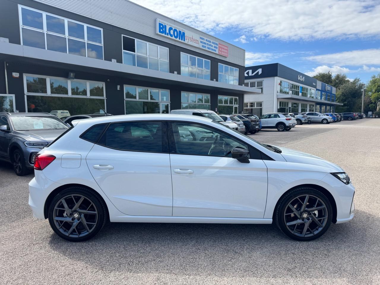 Seat Ibiza FR 2026 1.0 EcoTSI 115 CV 5 porte NEOPATENTATI