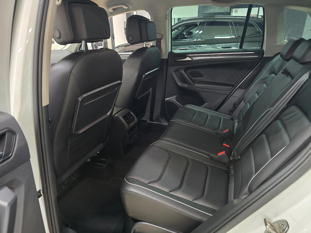 Volkswagen Tiguan 1.6 TDI SCR R line BlueMotion