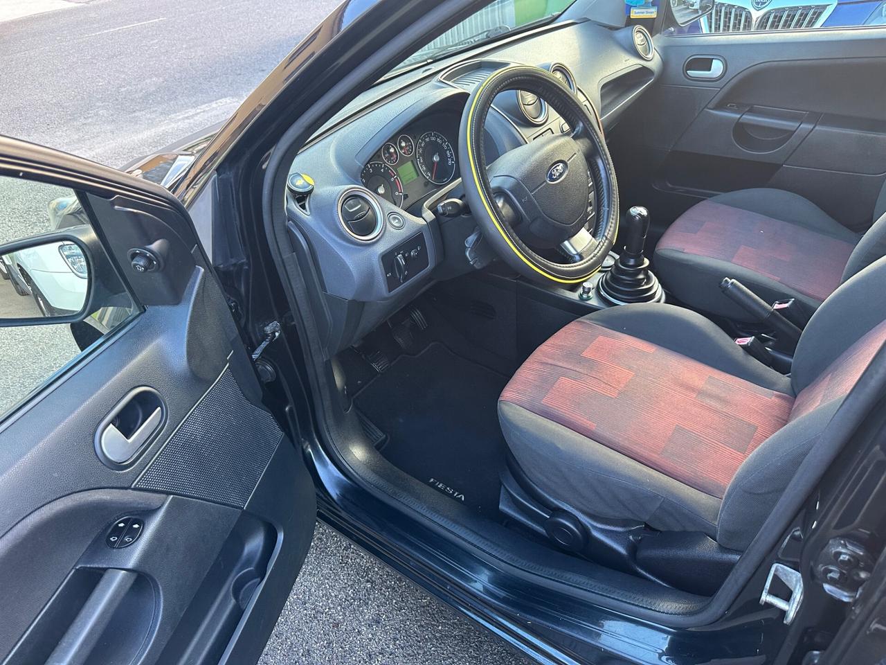 Ford Fiesta 1.4 TDCi 5p. Ghia 05/2006