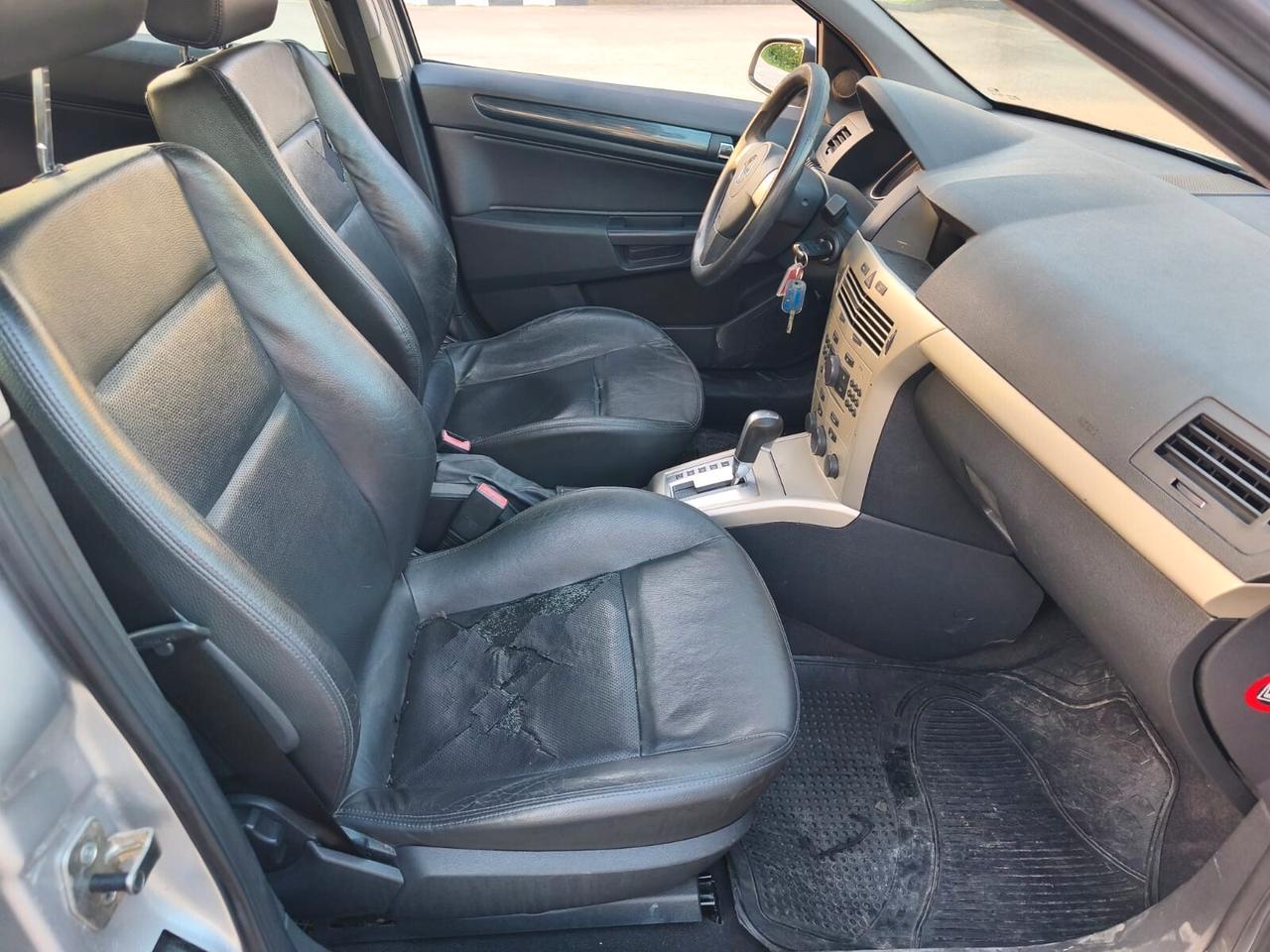 Opel Astra 1.9 CDTI automatico Accetto Permute