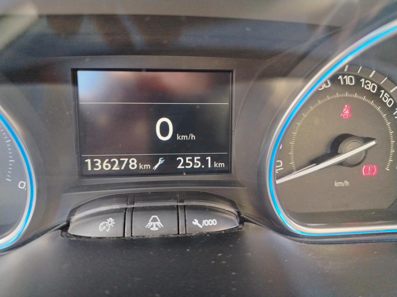 Peugeot 2008 BlueHDi 100 S&S Allure