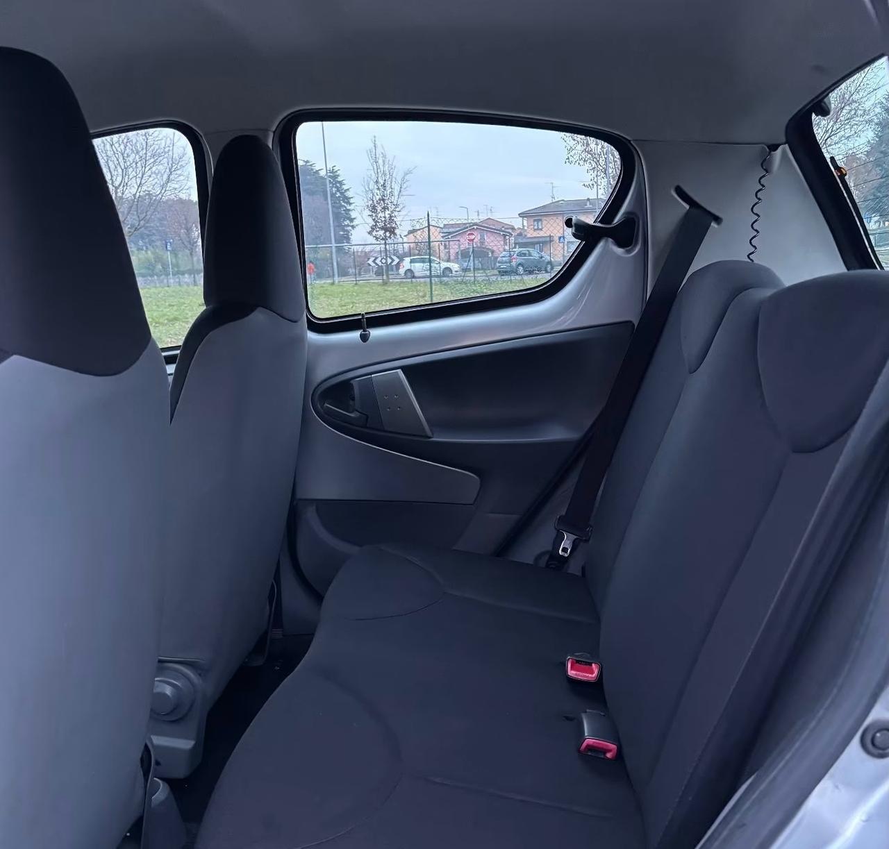 Toyota Aygo 1.0 12V VVT-i 5 porte