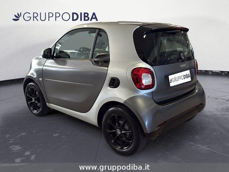 smart fortwo Smart III 2015 Benzina 1.0 Passion 71cv twinamic my18