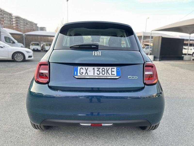 FIAT 500 Action Berlina