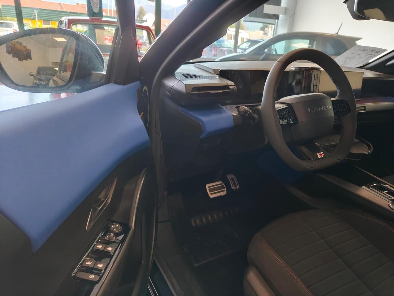 Lancia Ypsilon 1.2 100cv Hybrid e-DCT HF Line km0