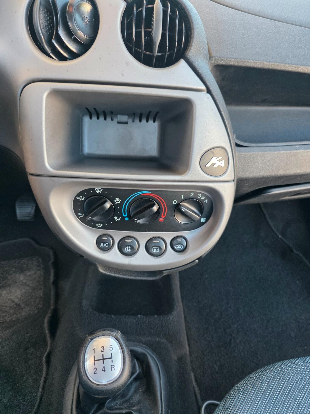 Ford Ka 1.3 con 59.000km Neopatentati ok