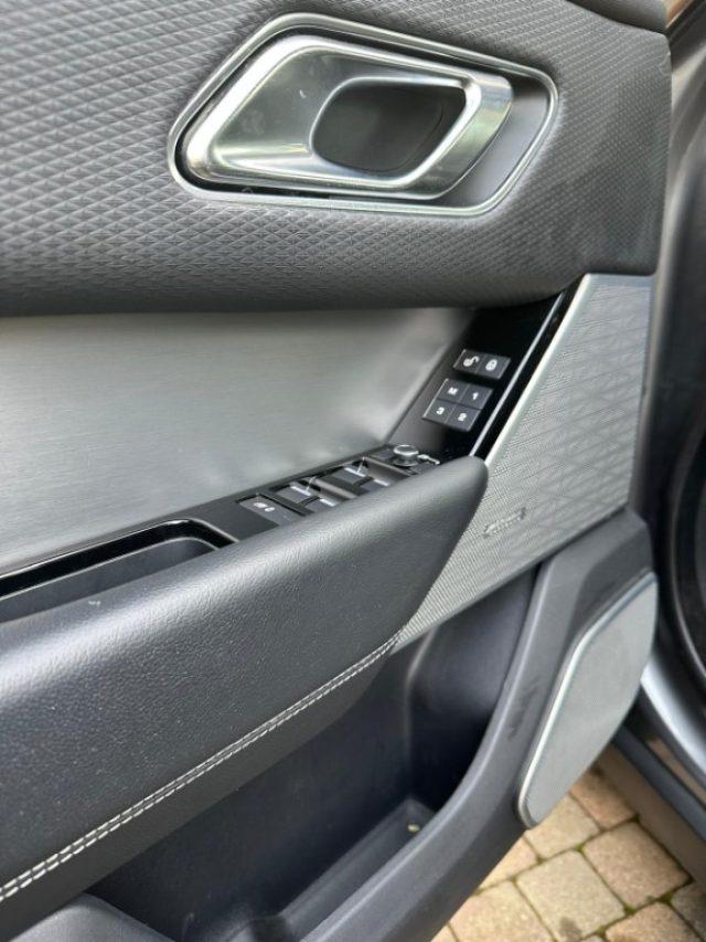 LAND ROVER Range Rover Velar 2.0 TD4 180Cv R-Dynamic