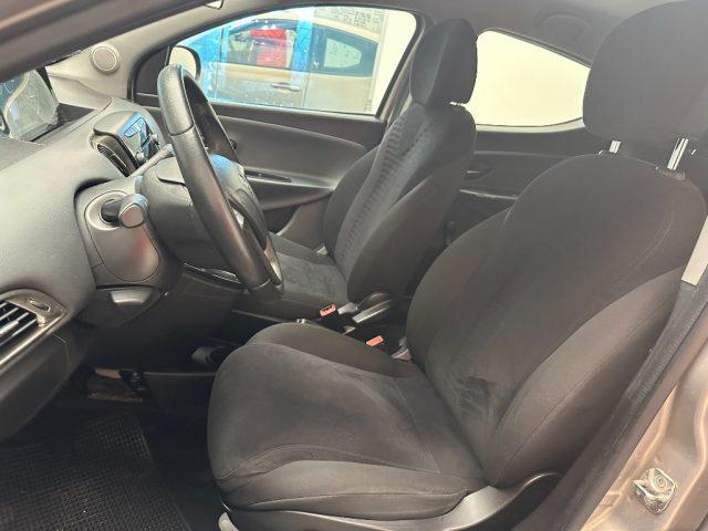 LANCIA Ypsilon 1.2 69 CV 5 porte Gold