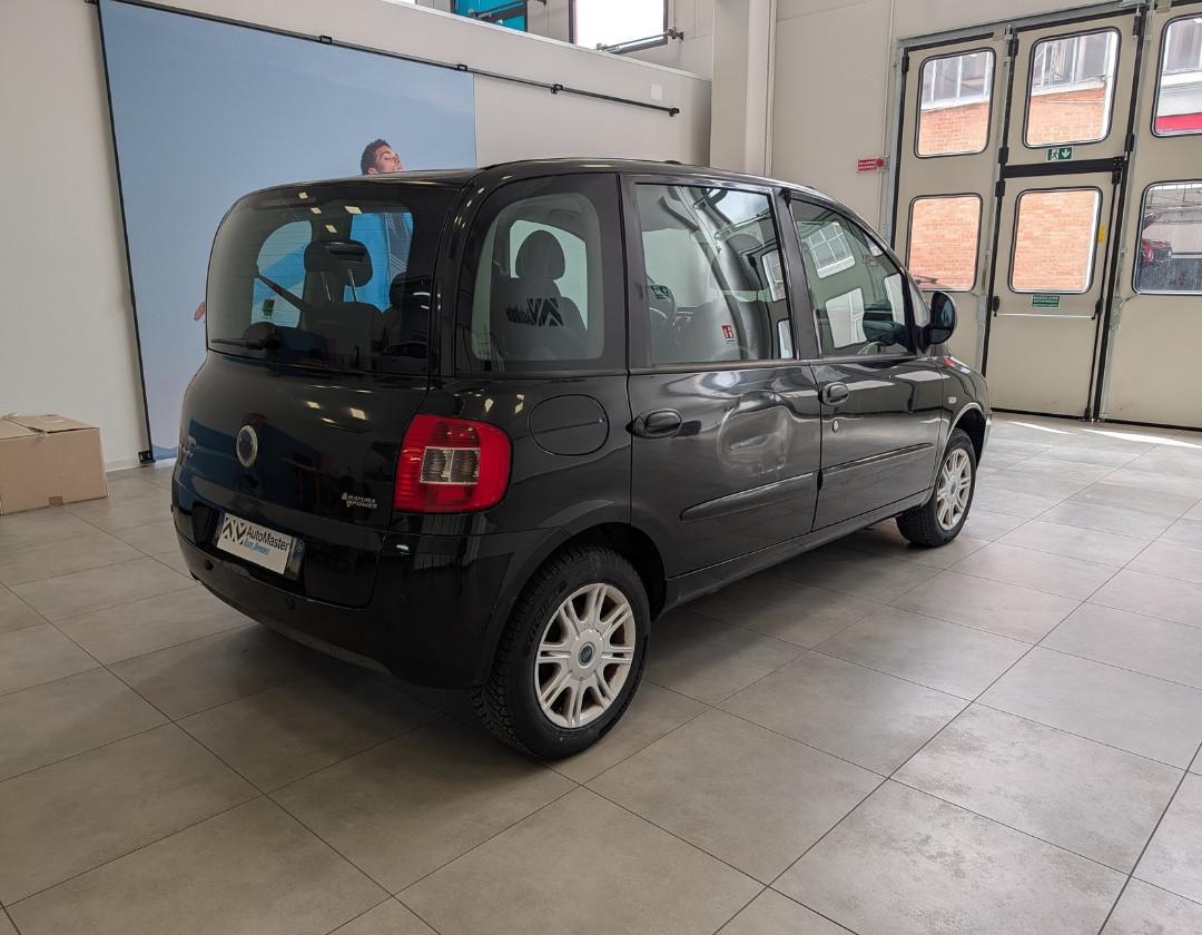 FIAT Multipla 2ª serie - Multipla 1.6 16V Natural Power Active