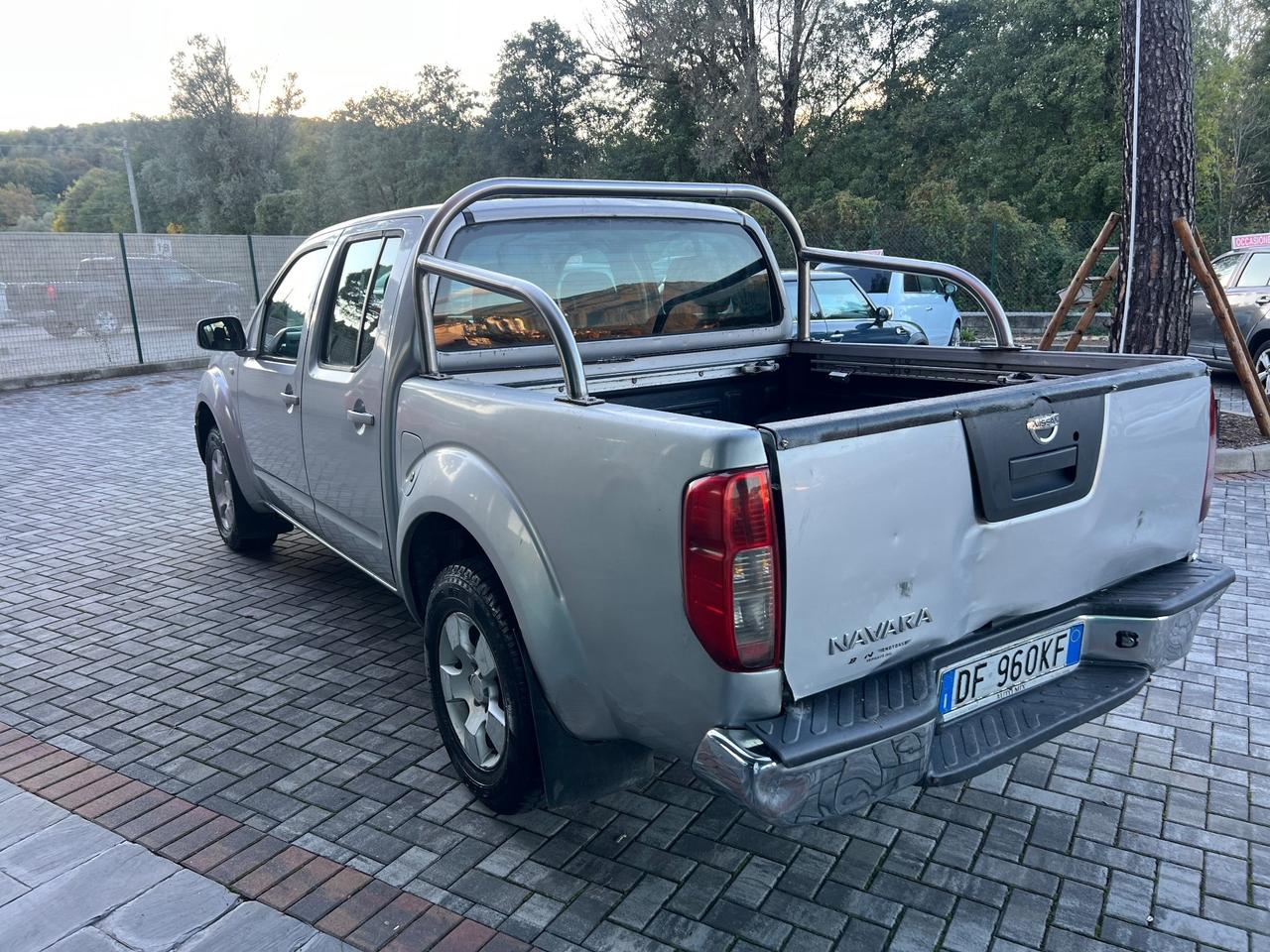 Nissan Navara 2.5 dCi 4x4 doppia cabina