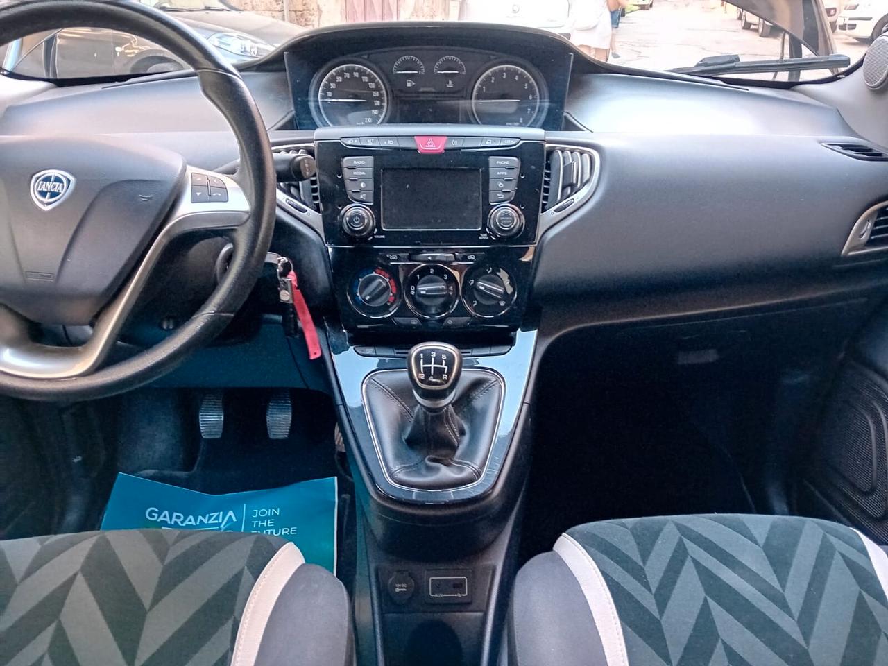 Lancia Ypsilon 1.2 69 CV 5 porte Opening Edition